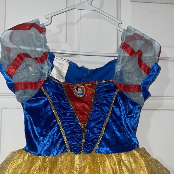 Little girl Disney princess Snow White costume - Picture 3 of 7